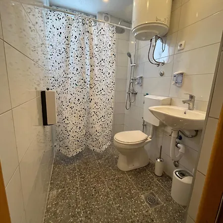 Hadi Apartment